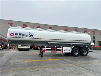 2 nápravný palivový tanker semifinále na predaj
